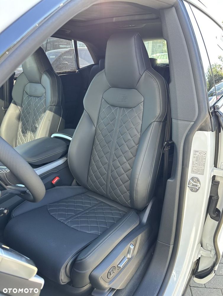 Audi Q8 - 14