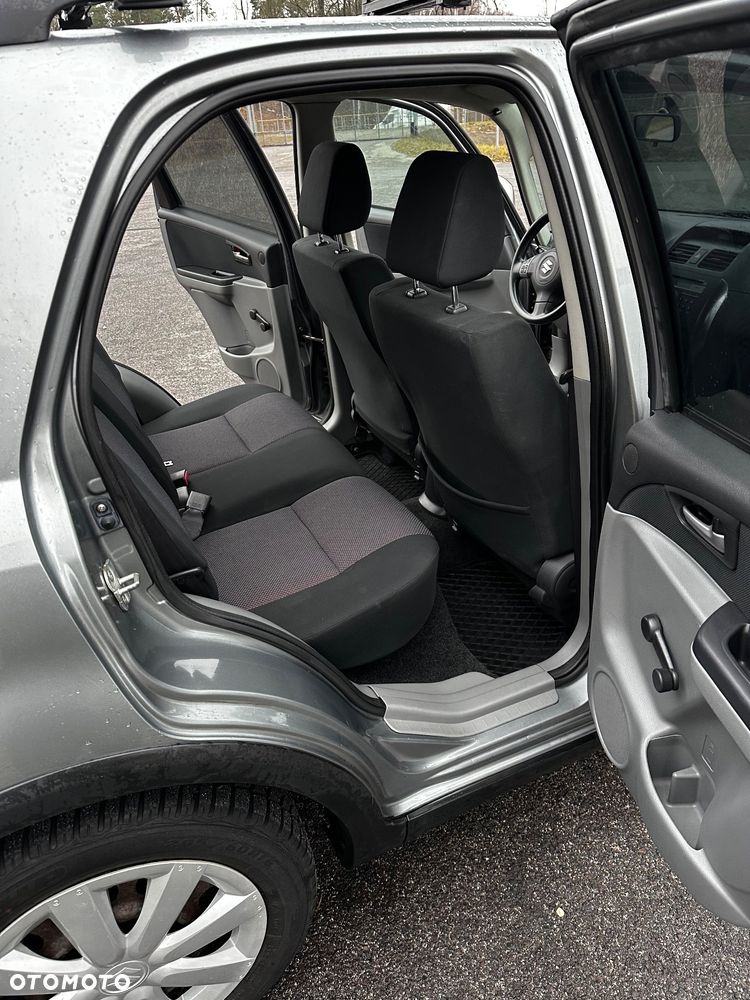Suzuki SX4 - 12