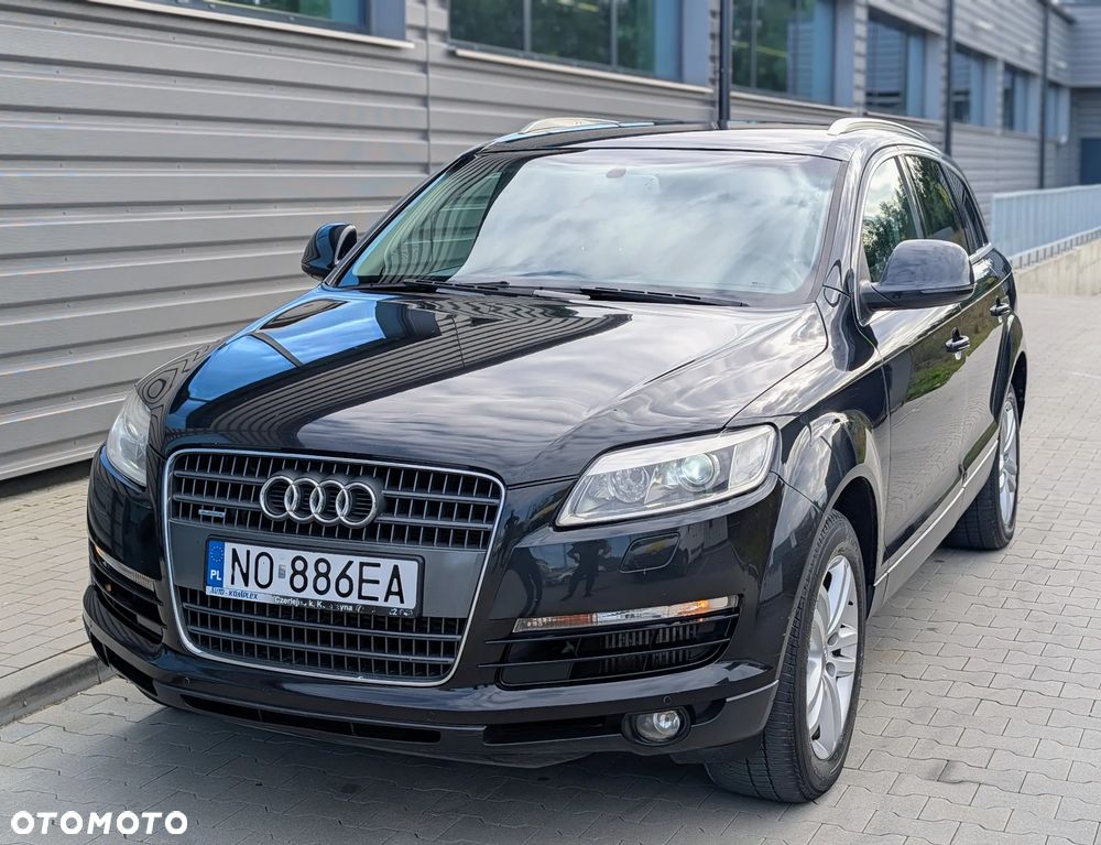 Audi Q7 - 1