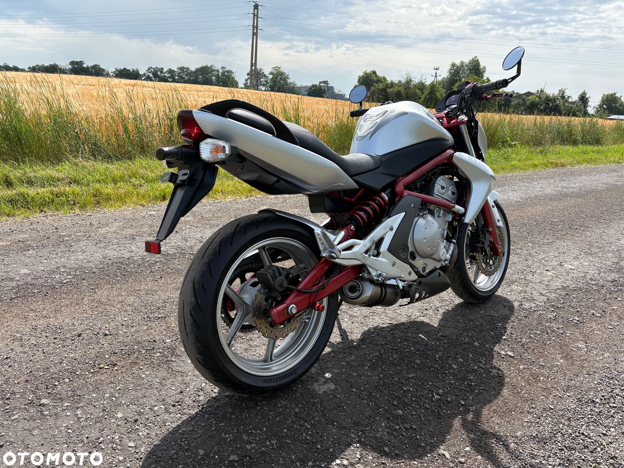Kawasaki ER - 7