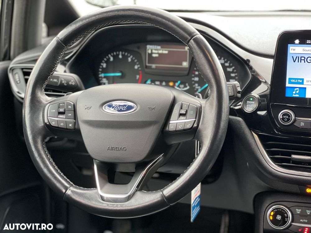 Ford Fiesta 1.0 EcoBoost S&S Aut. TITANIUM - 24