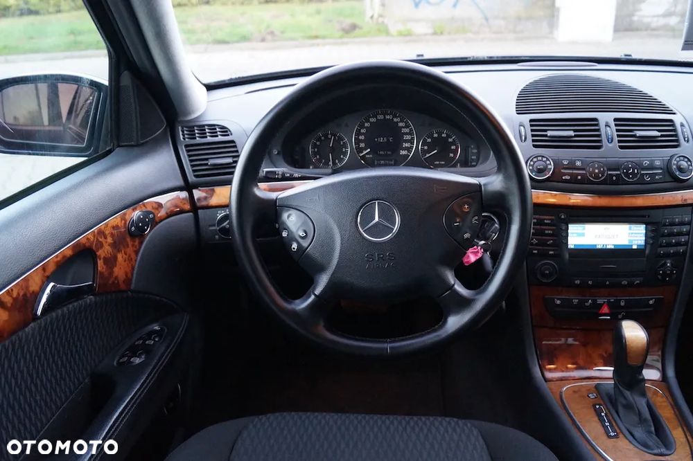 Mercedes-Benz Klasa E 200 Kompressor Automatik Elegance - 16