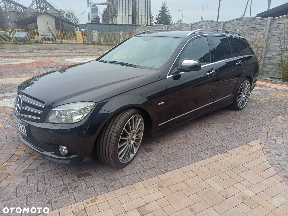 Mercedes-Benz Klasa C 320 T CDI DPF 4Matic 7G-TRONIC Avantgarde - 2
