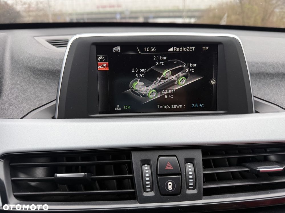 BMW X1 xDrive20d Sport Line - 32