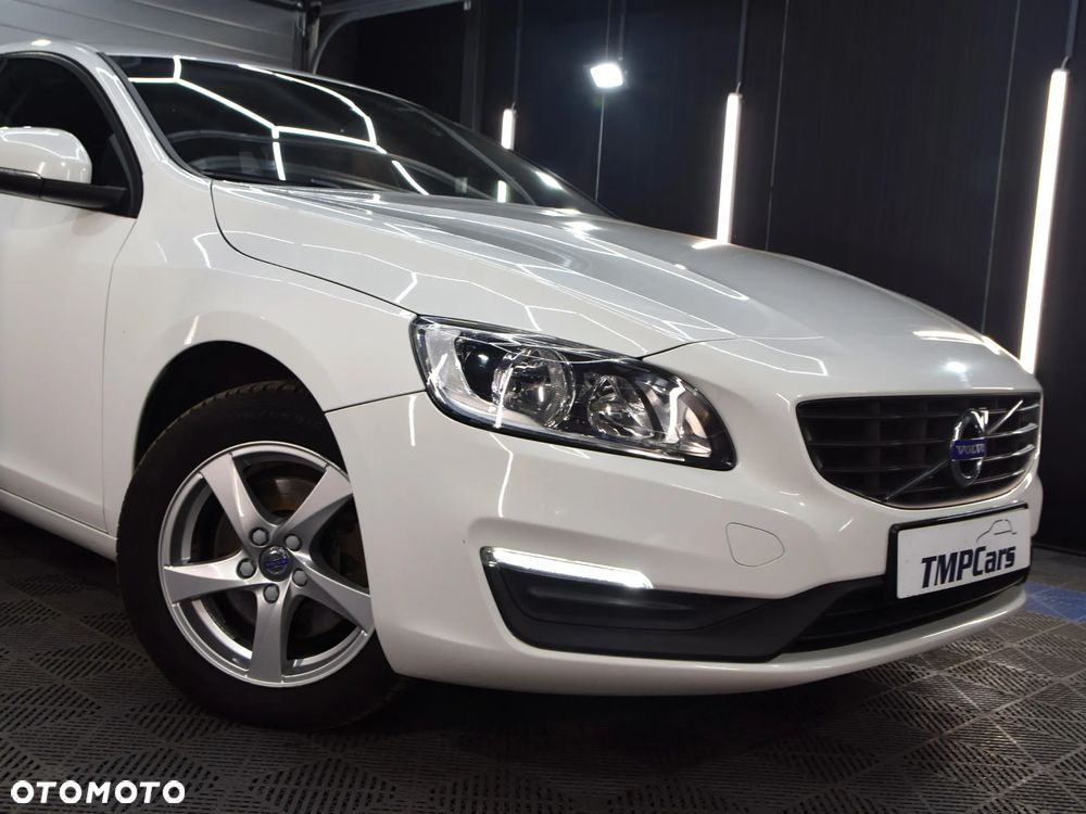 Volvo V60 T3 Drive-E Kinetic - 16