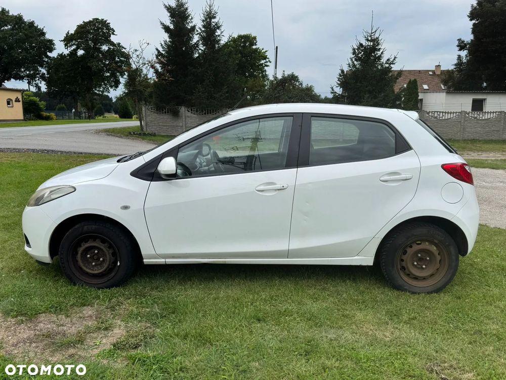 Mazda 2 - 3