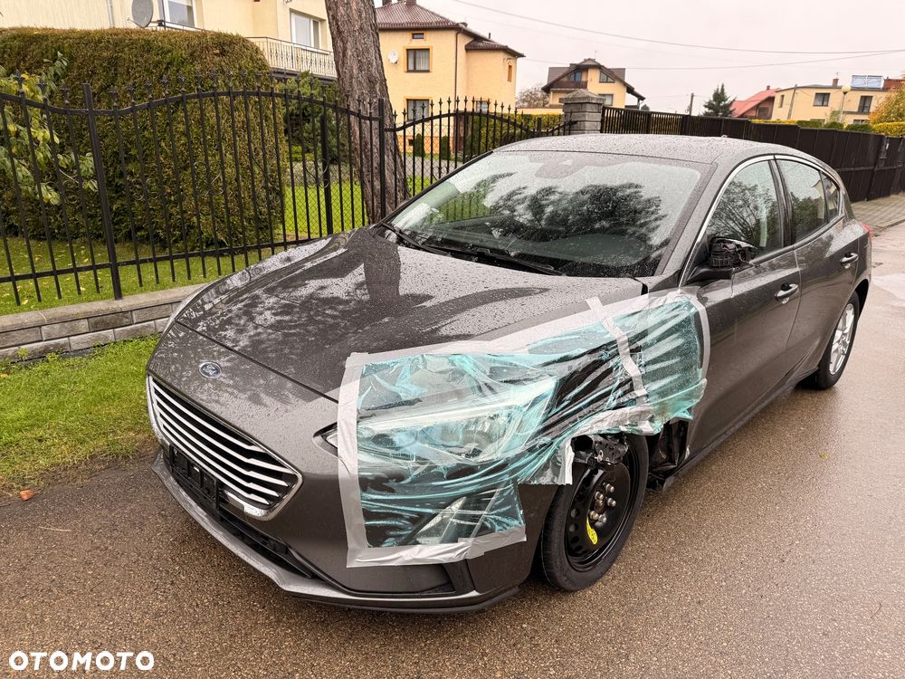 Ford Focus 1.0 EcoBoost Gold X ASS PowerShift - 4