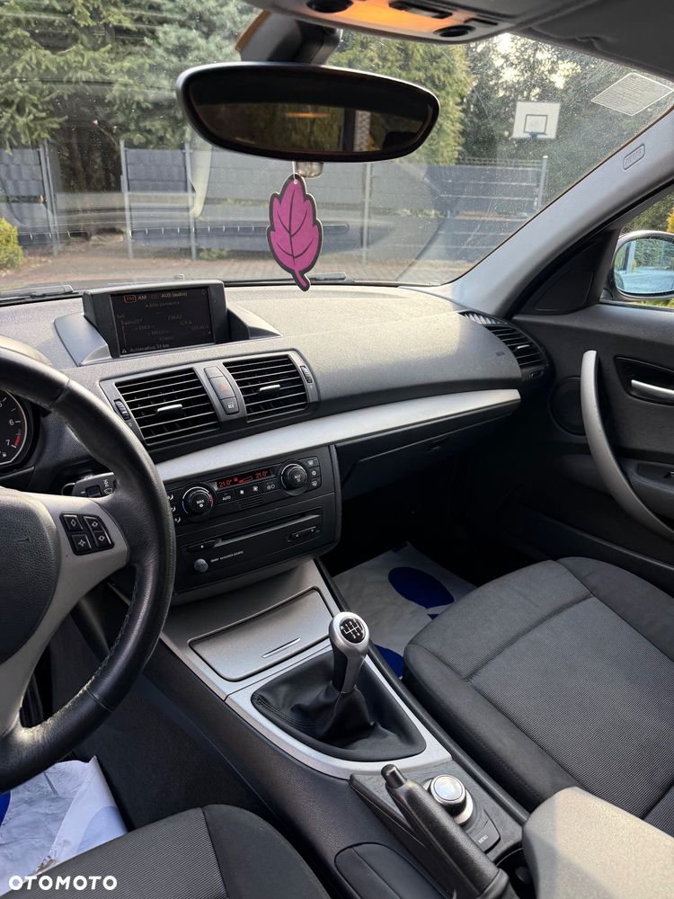 BMW Seria 1 116i - 9