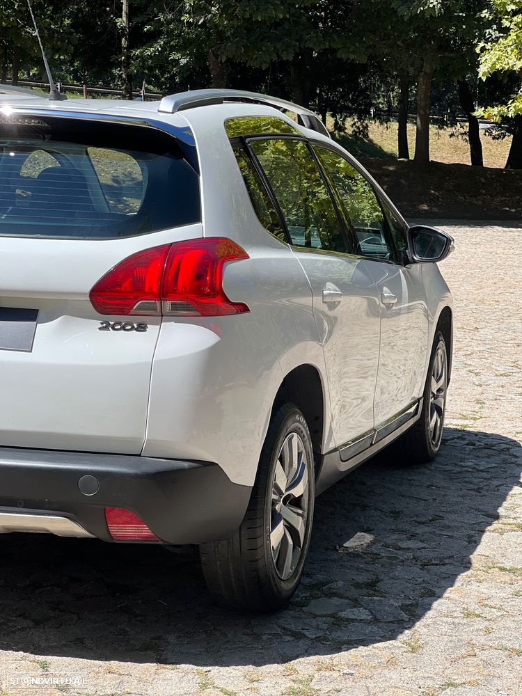 Peugeot 2008 1.2 PureTech Allure - 7