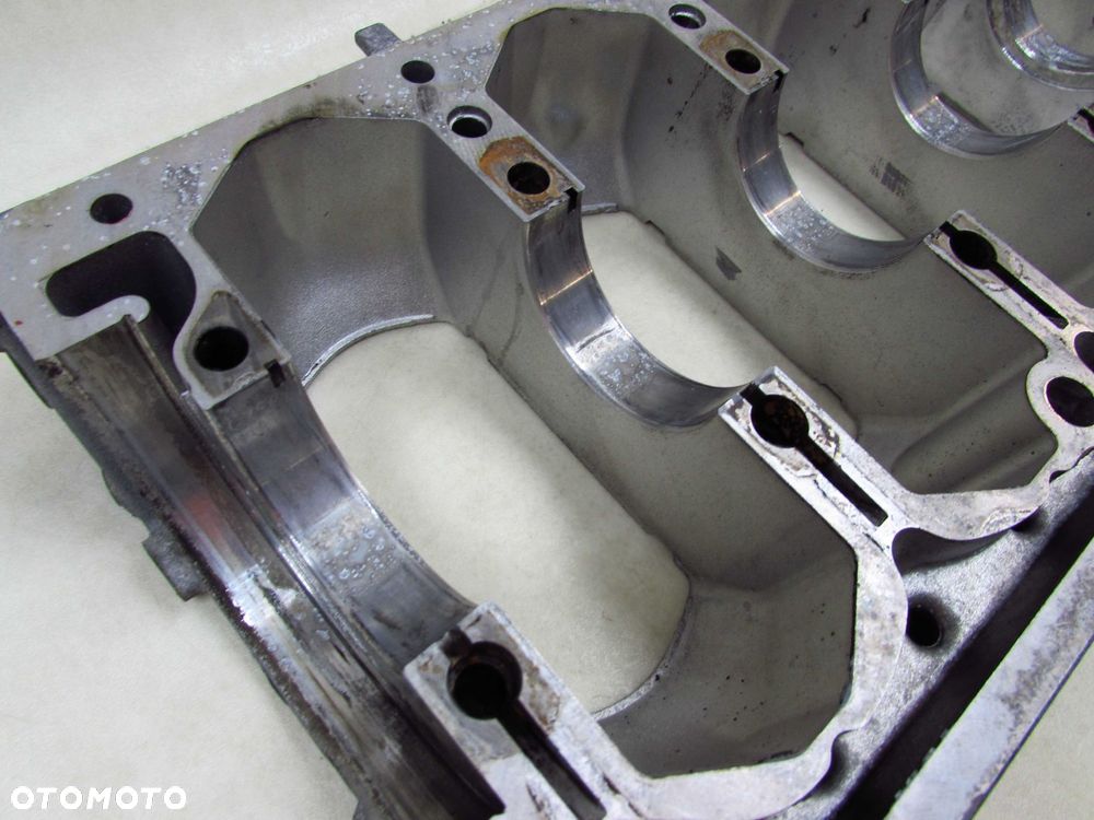 VOLVO S60 S80 V70 XC70 XC90 D5244T4/5 POLBLOK BLOK SILNIKA PODSTAWA WALU 30777886 - 6