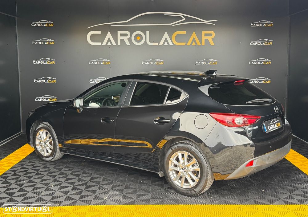Mazda 3 Hatchback 1.5 Sky-G Evolve Navi - 4