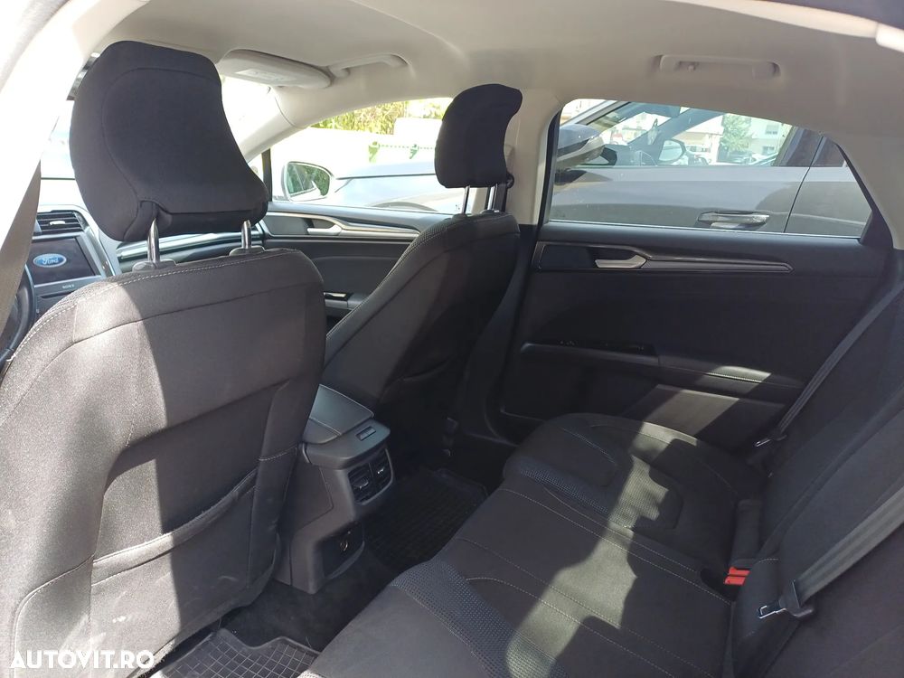 Ford Mondeo - 7