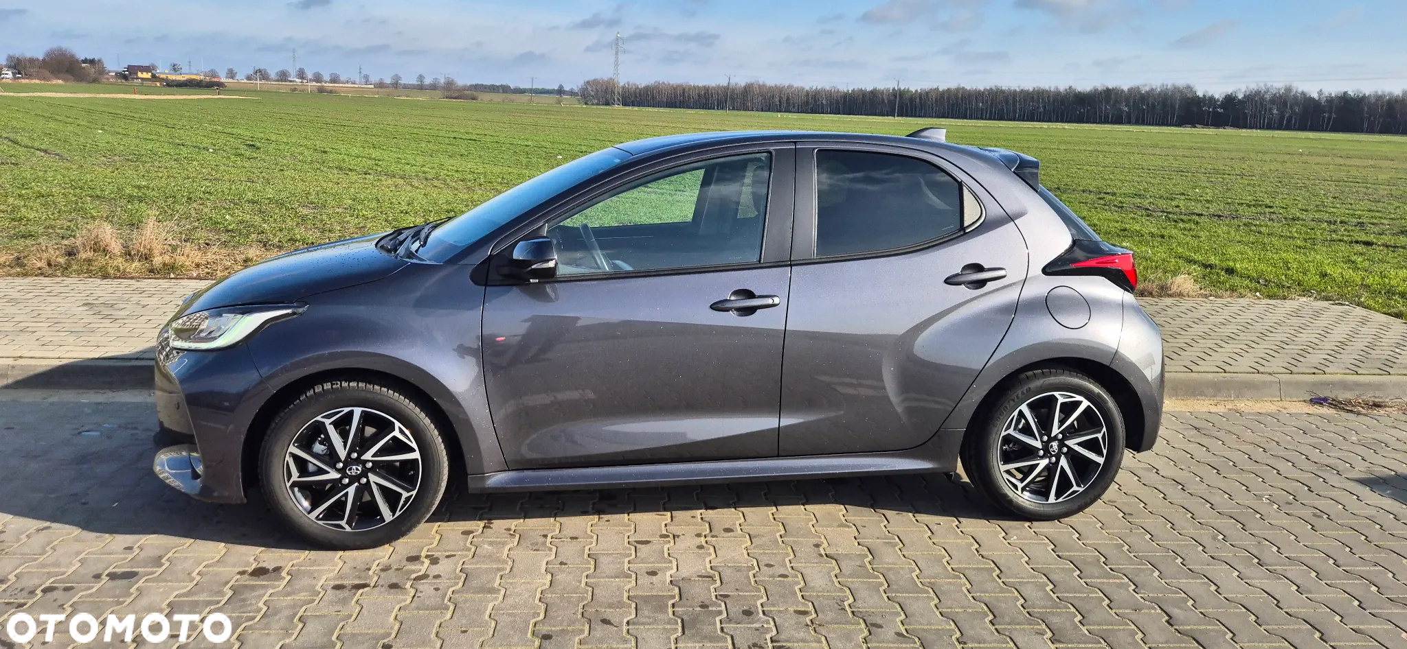 Toyota Yaris - 15