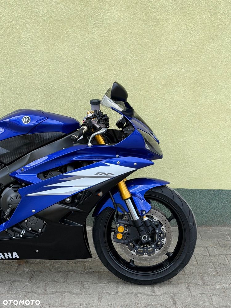 Yamaha R6 - 6