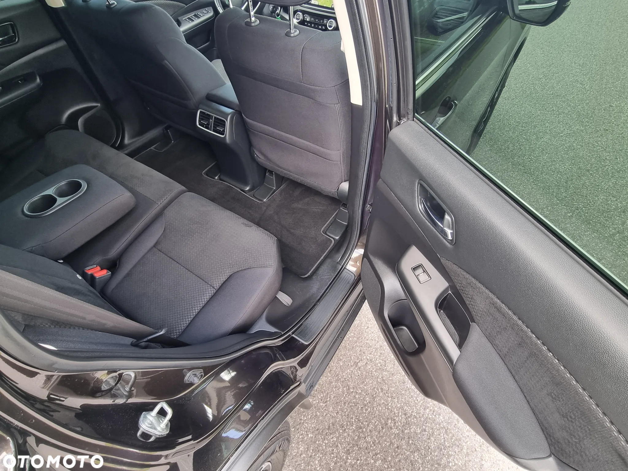 Honda CR-V 2.0 Elegance (Honda Connect+) / (2WD) - 32