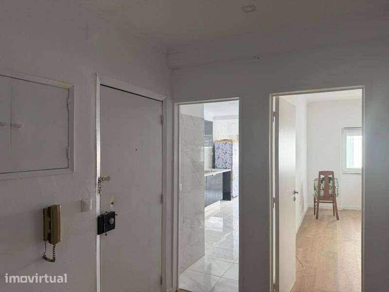 Apartamento T1 para Venda - Grande imagem: 5/8