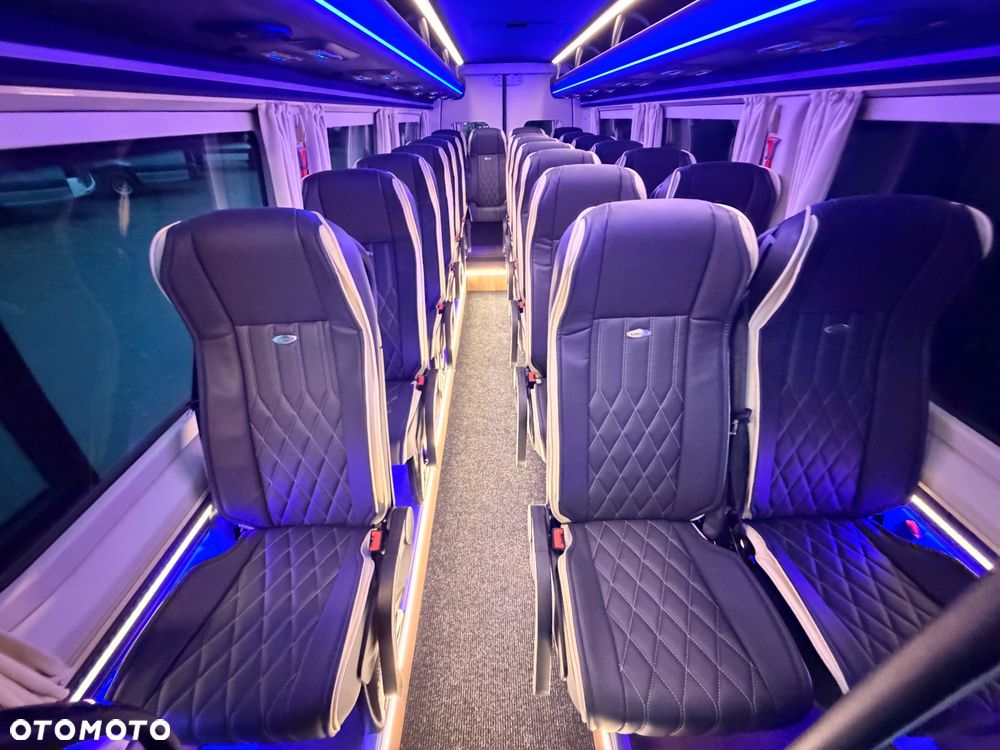 Mercedes-Benz Sprinter 519 - 8