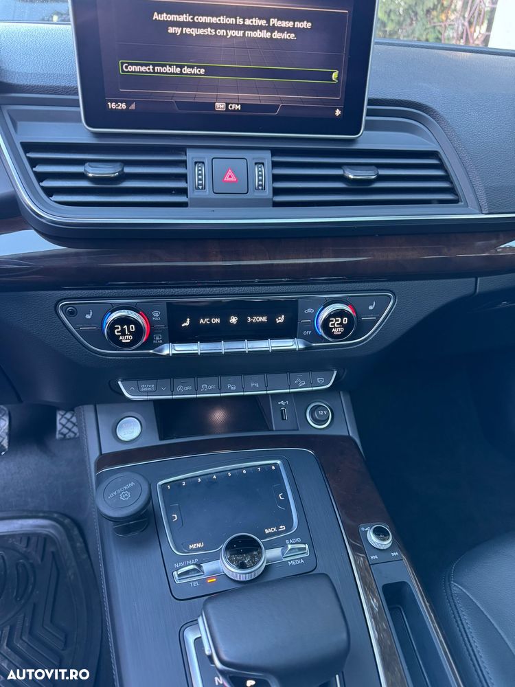 Audi Q5 2.0 TFSI S tronic Design - 5