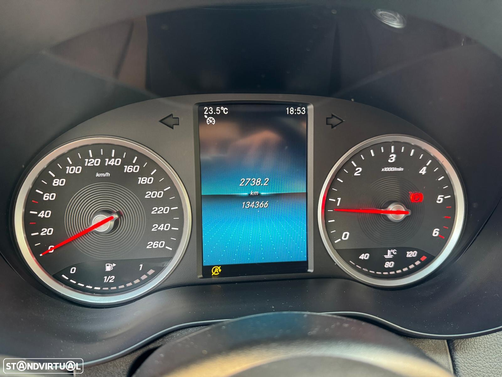 Mercedes-Benz C 200 d AMG Line - 16