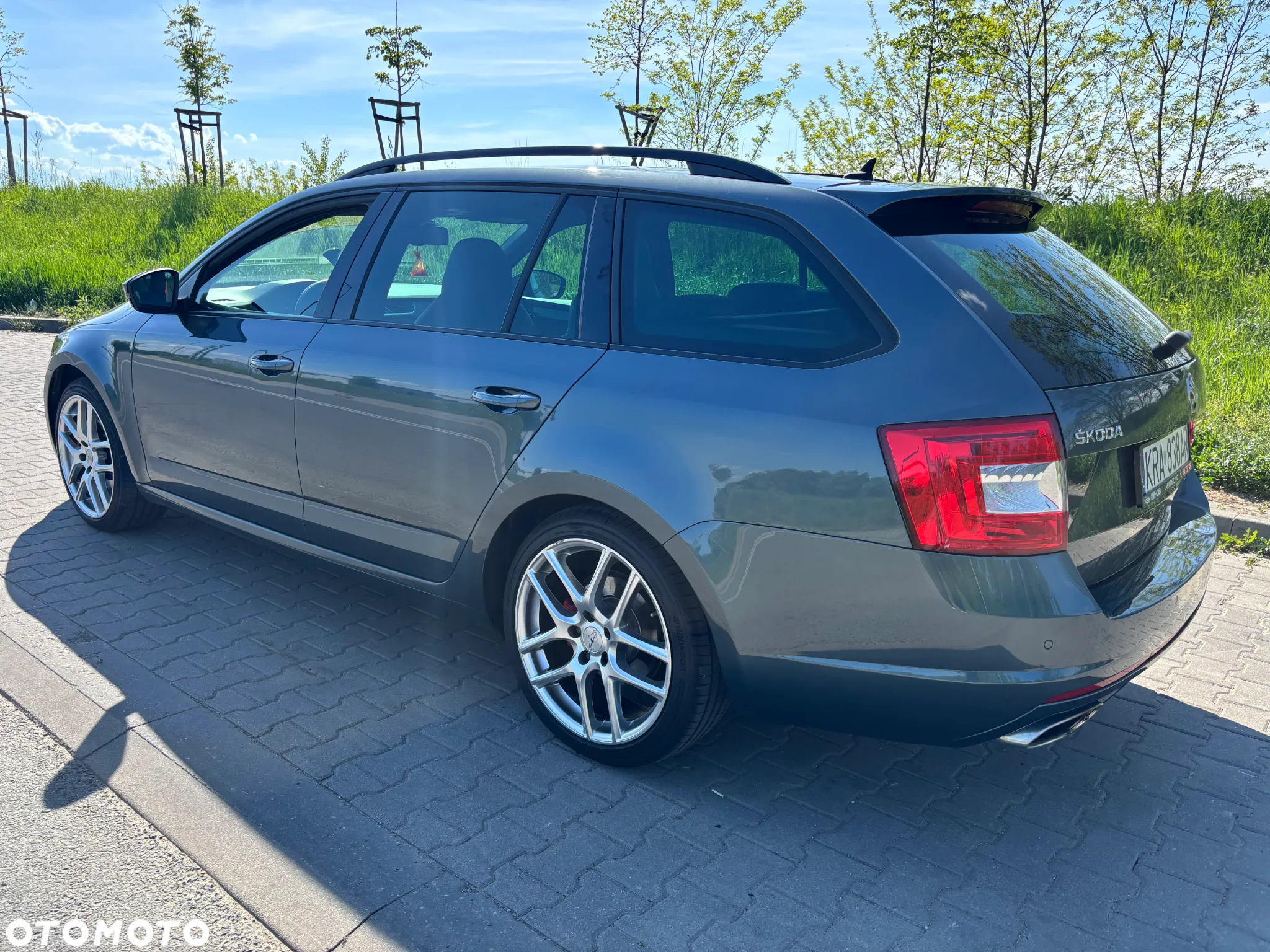 Skoda Octavia 2.0 TDI RS DSG - 3