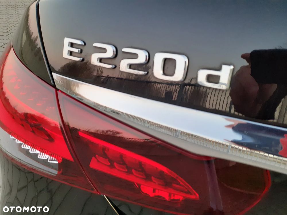 Mercedes-Benz Klasa E 220 d 4-Matic AMG - 6
