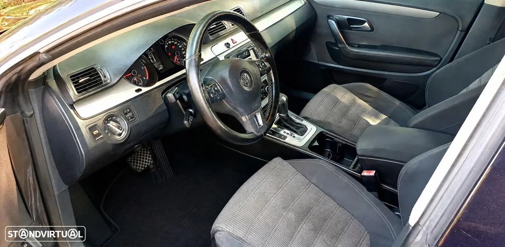 VW Passat CC 2.0 TDi BlueMotion DSG - 9