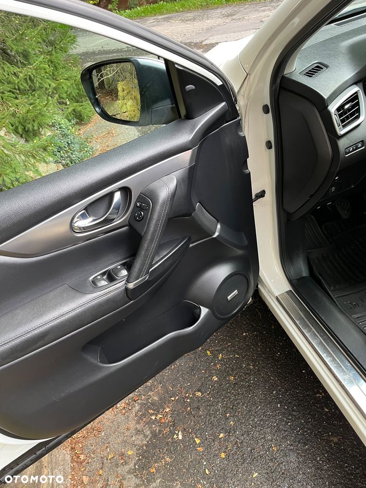 Nissan Qashqai 1.2 DIG-T Tekna EU6 - 15