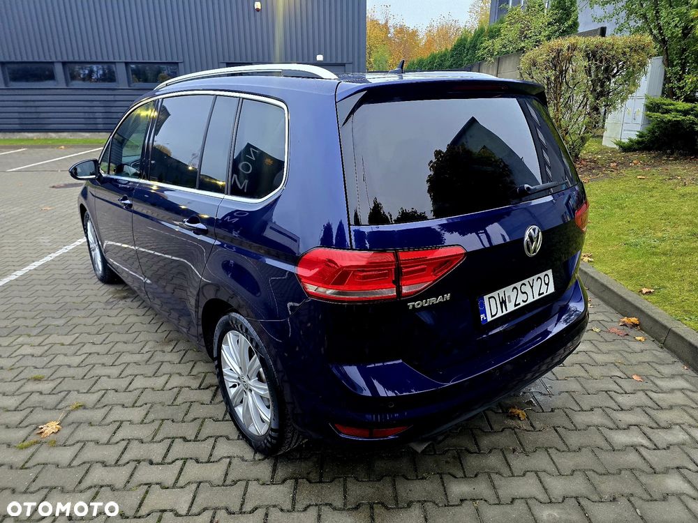 Volkswagen Touran - 6
