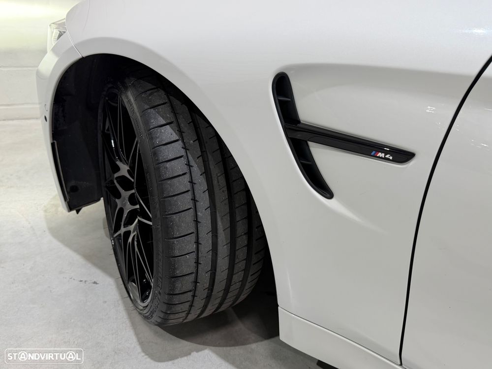 BMW M4 Cabrio DKG Competition - 50