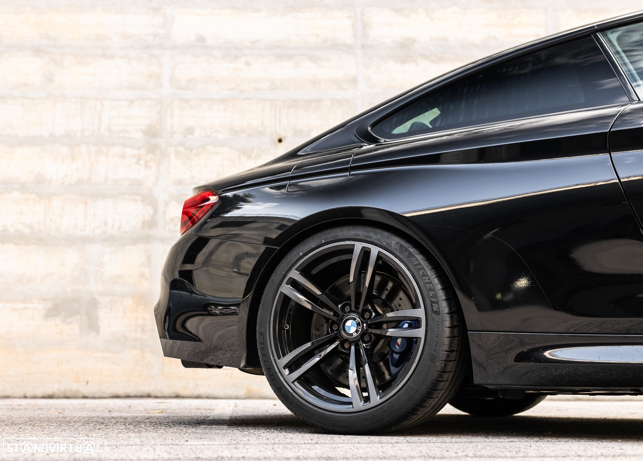 BMW M4 Coupe DKG - 10
