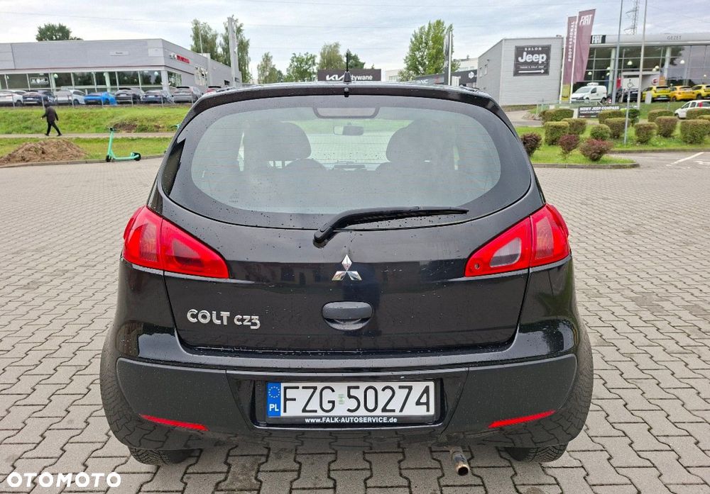 Mitsubishi Colt - 9