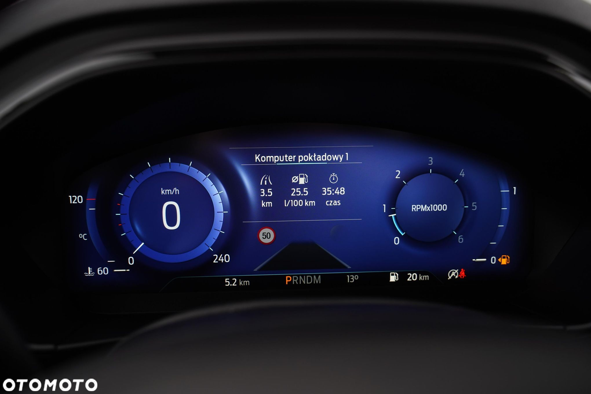 Ford Focus 1.0 EcoBoost mHEV ST-Line X - 13