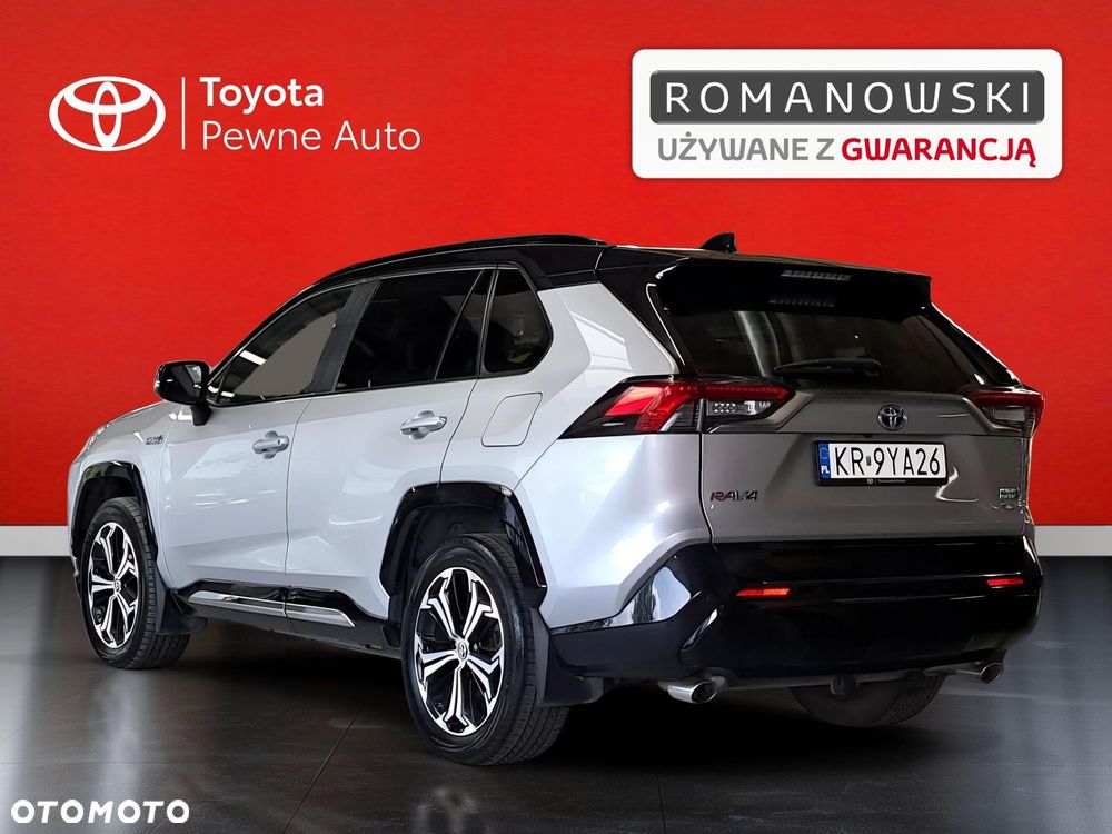 Toyota RAV4 - 8