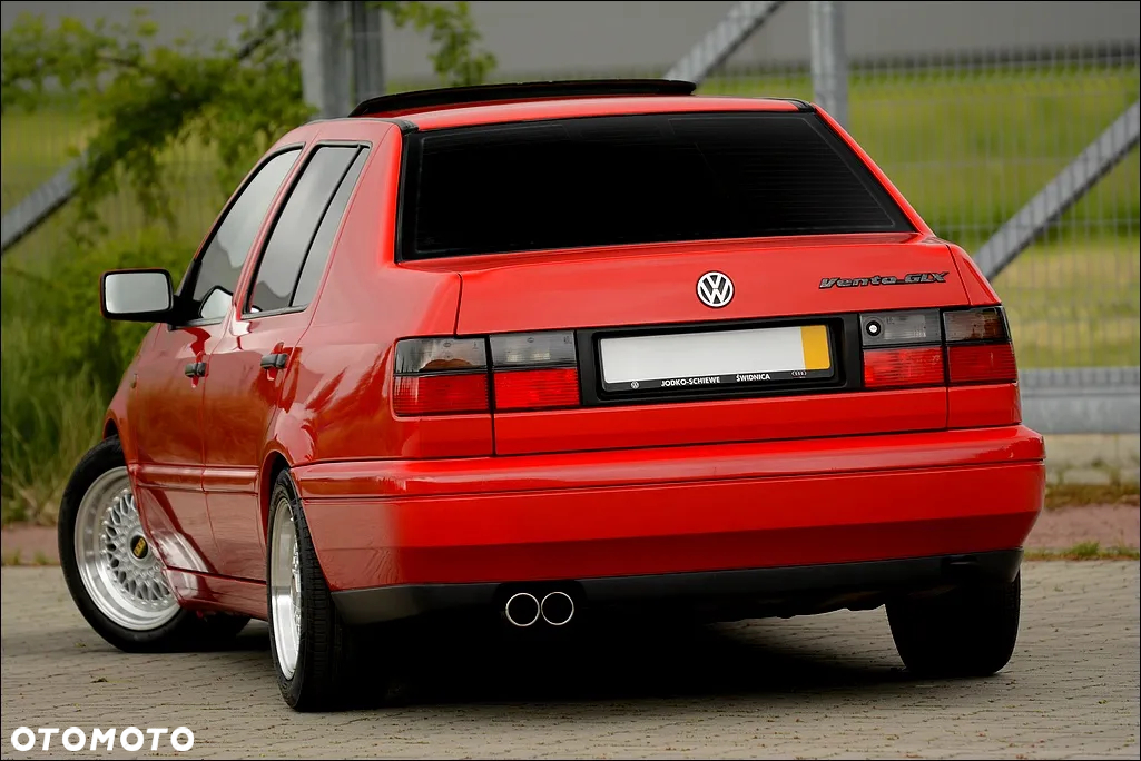 Volkswagen Vento - 3