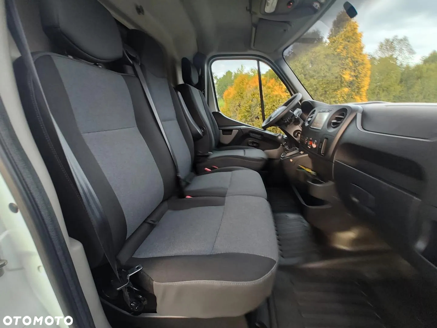 Nissan NV400 - 21