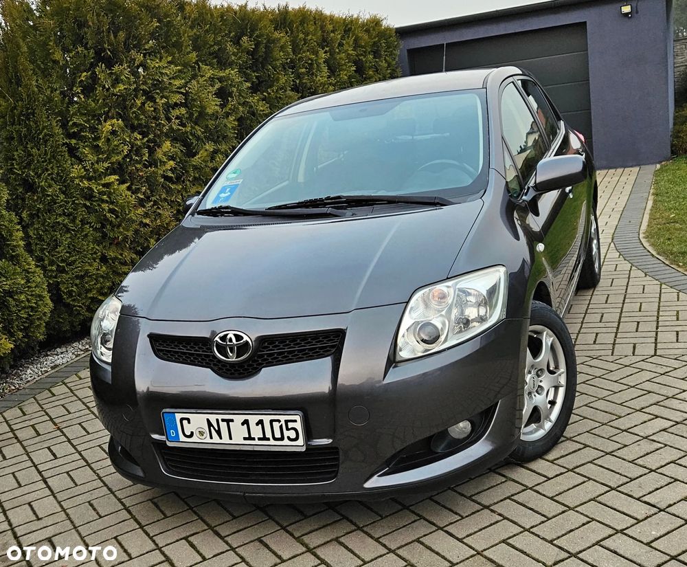 Toyota Auris 1.6 VVT-i Executive - 1
