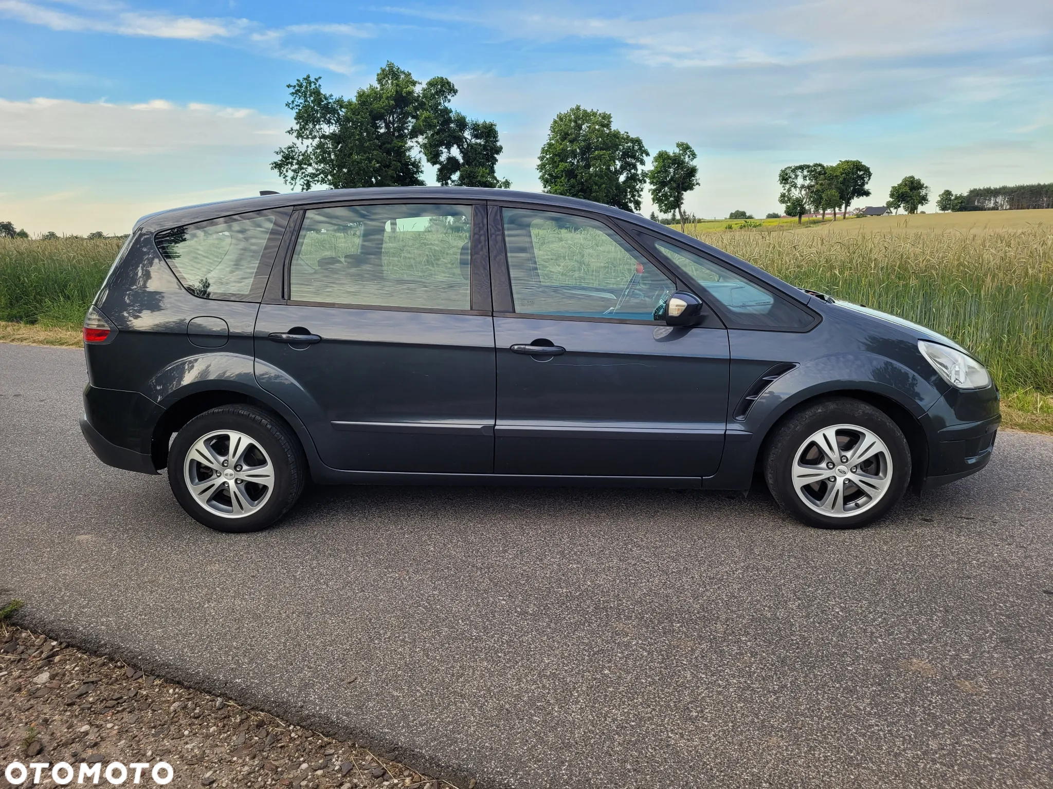 Ford S-Max - 21
