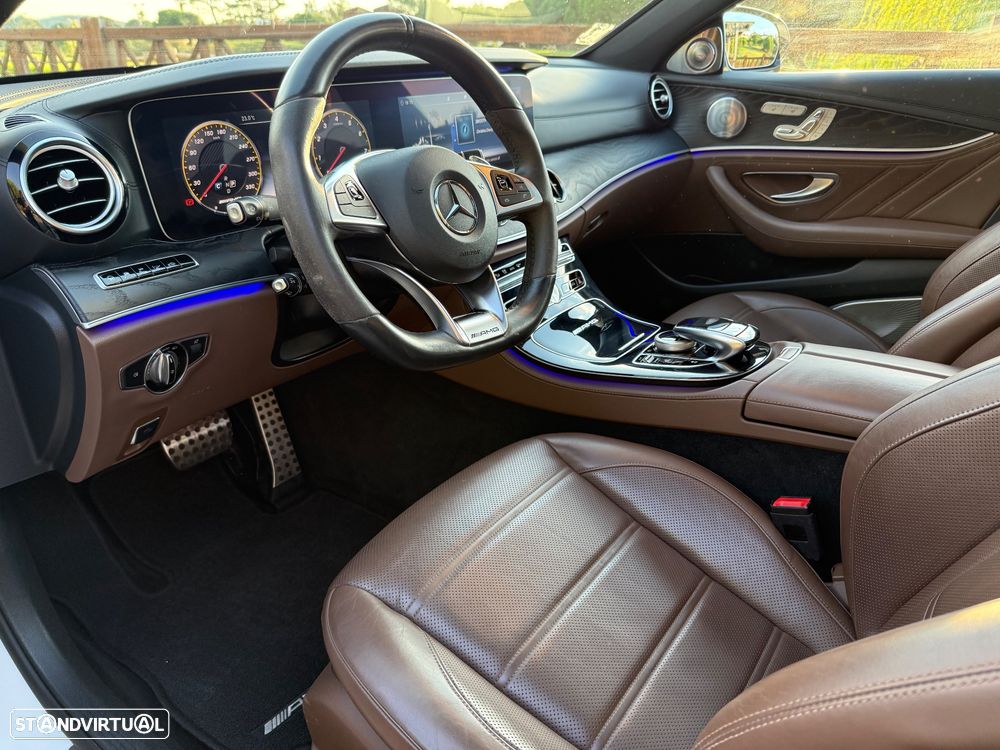 Mercedes-Benz E 63 AMG S 4-Matic+ - 17