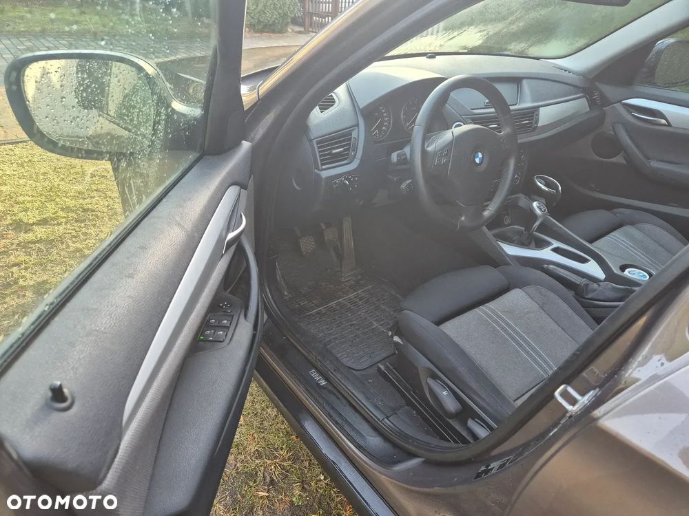 BMW X1 sDrive20i xLine - 10