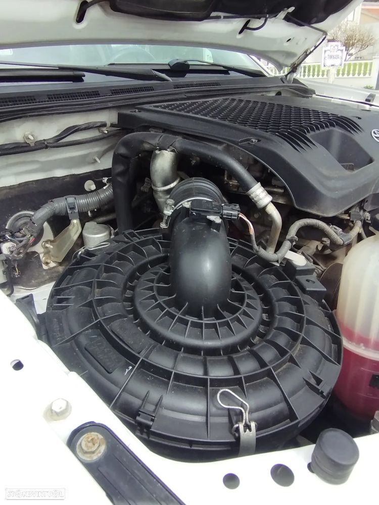 Toyota Hilux 2.5 D-4D 4WD CD AC+PM - 14