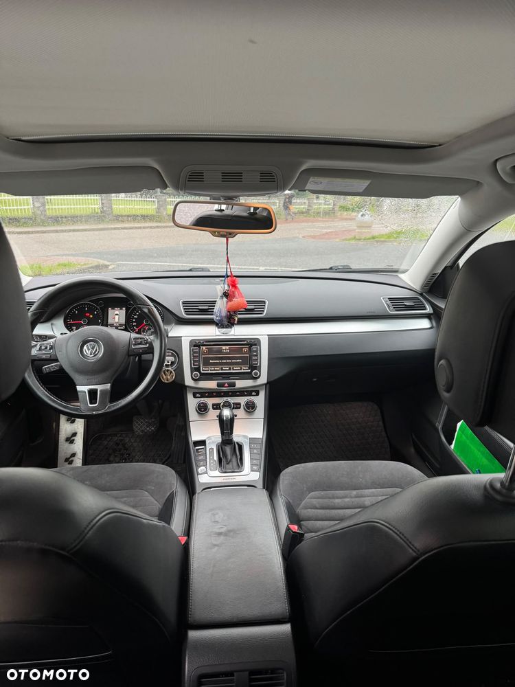Volkswagen Passat 2.0 TDI 4Mot Highline DSG - 15