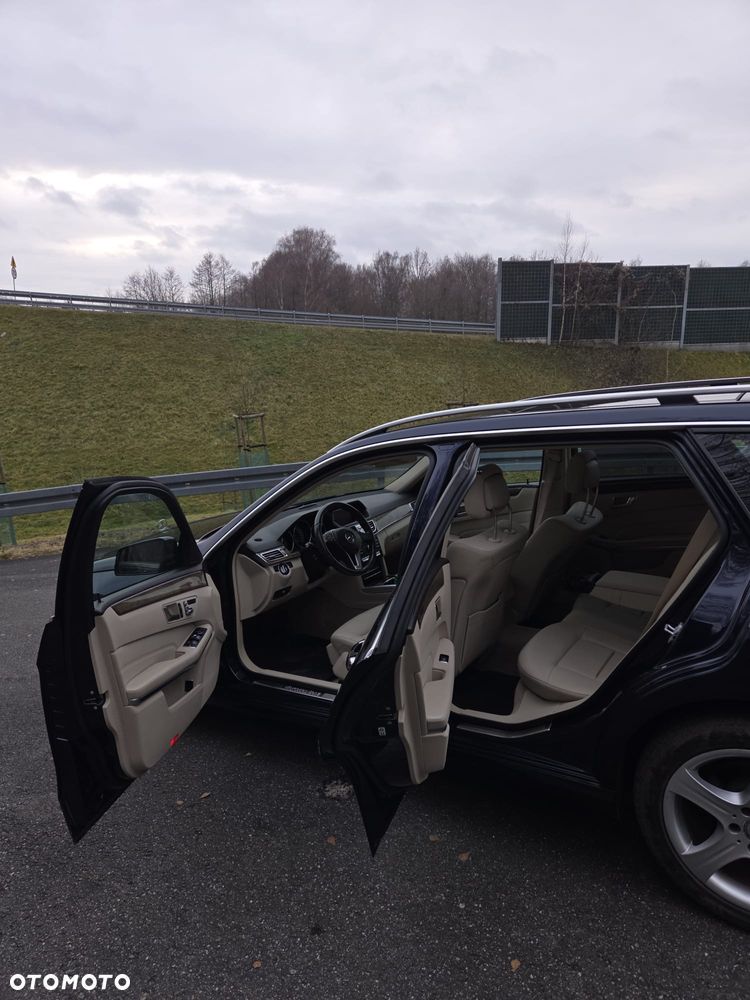Mercedes-Benz Klasa E 350 4Matic 7G-TRONIC - 19