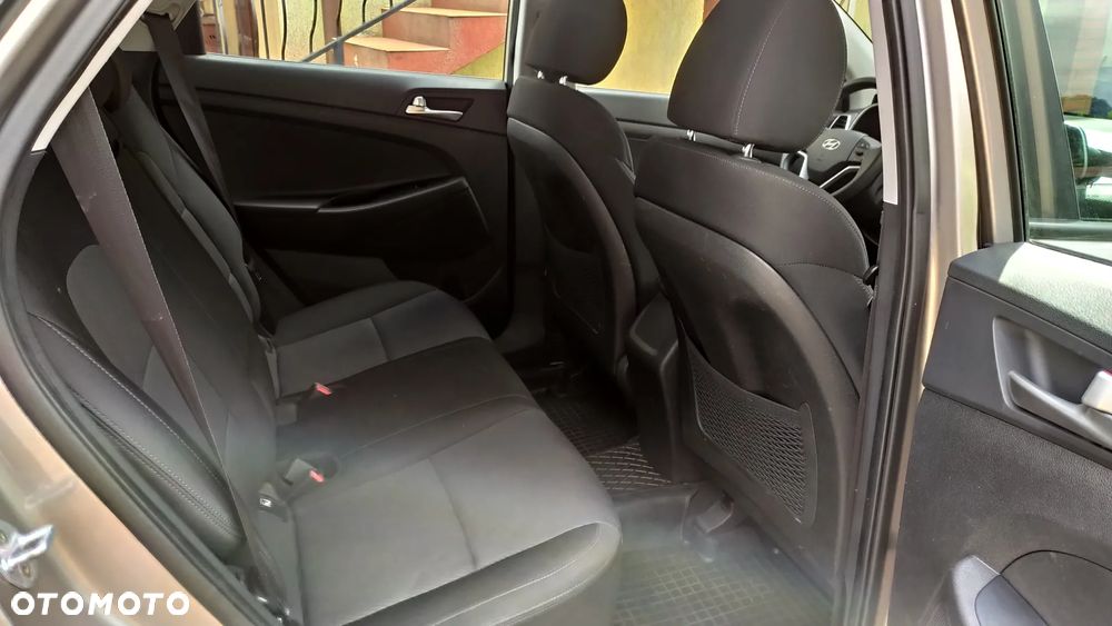 Hyundai Tucson 1.6 GDI BlueDrive Classic 2WD - 11