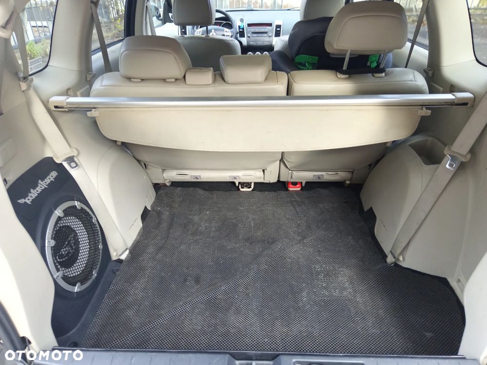 Mitsubishi Outlander 2.0 DID Instyle - 10