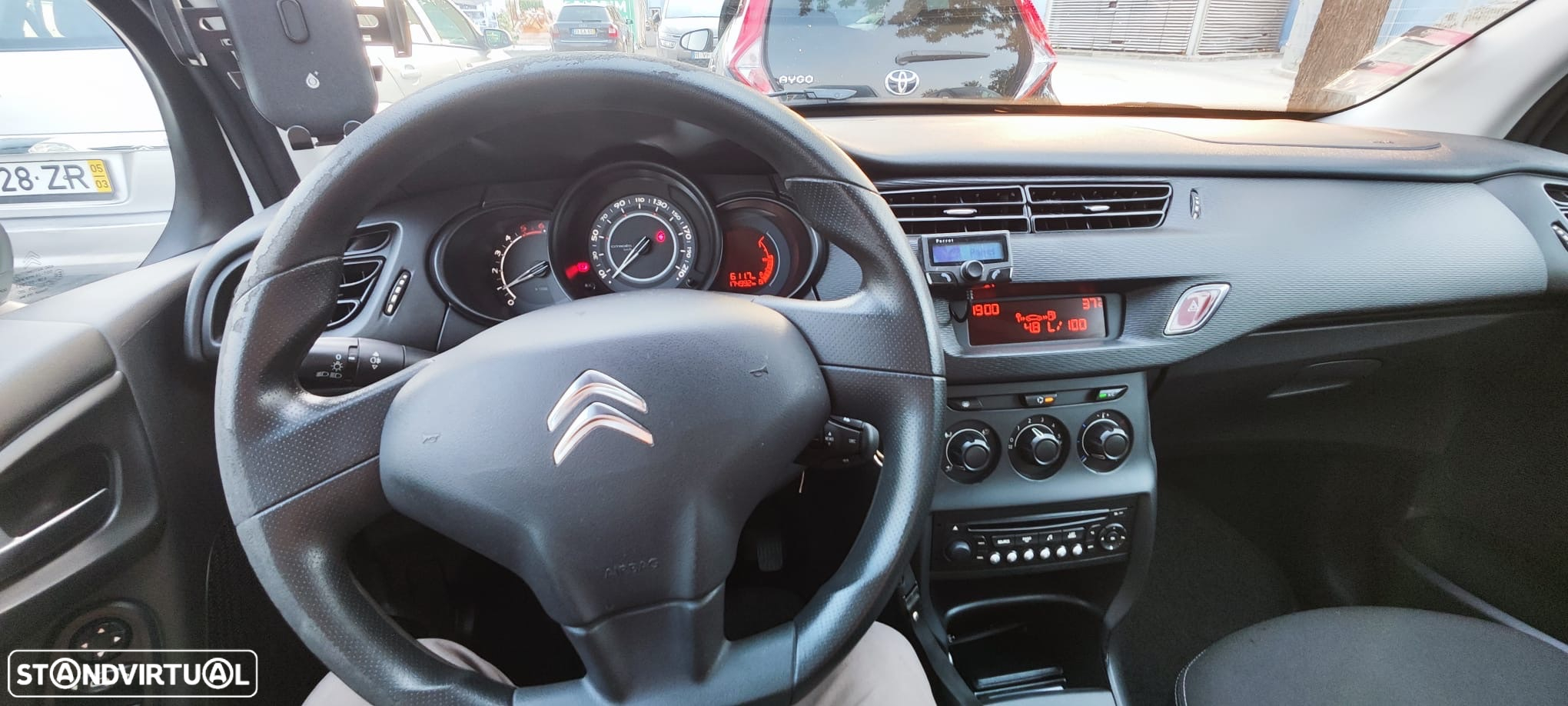 Citroën C3 1.4 HDi Airdream Attraction - 2