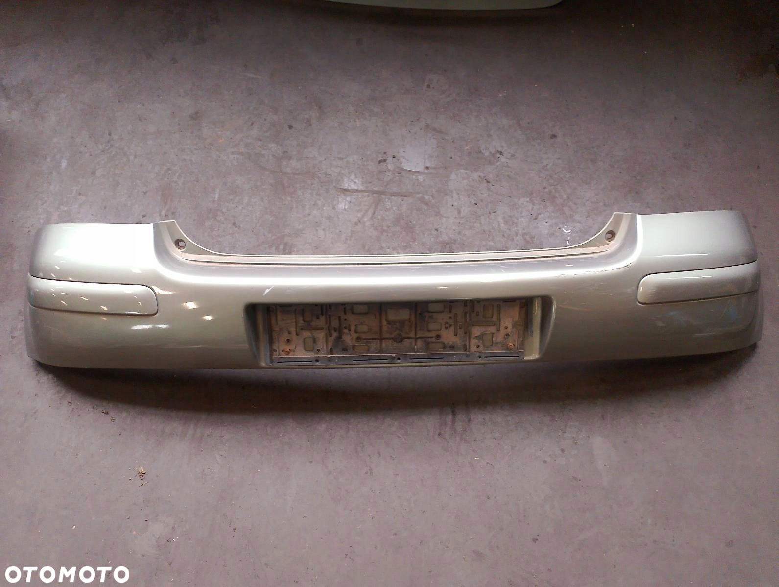KOMPLETNY TYŁ KLAPA ZDERZAK LAMPA TOYOTA YARIS I (po lifcie) 6S4 - 6