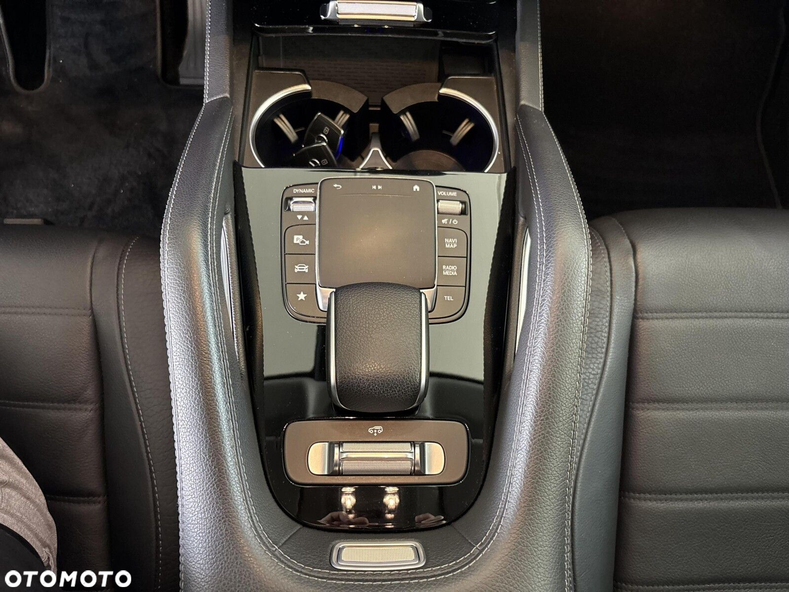 Mercedes-Benz GLE - 14