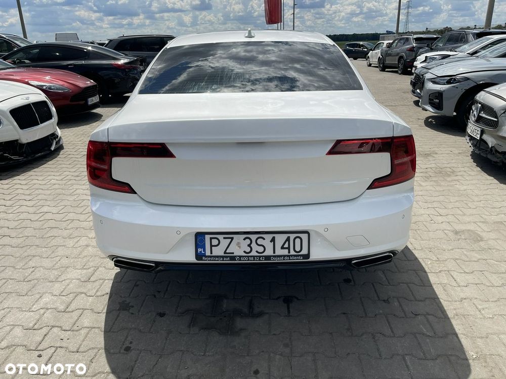 Volvo S90 T8 AWD Plug-In Hybrid R-Design - 8