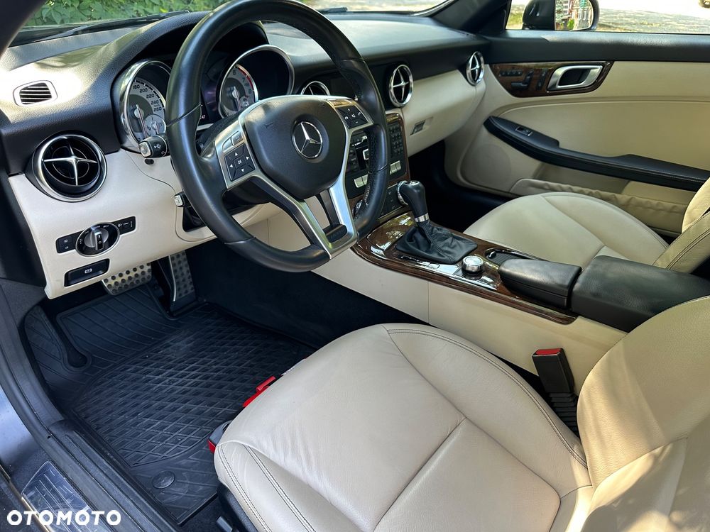Mercedes-Benz SLK - 12