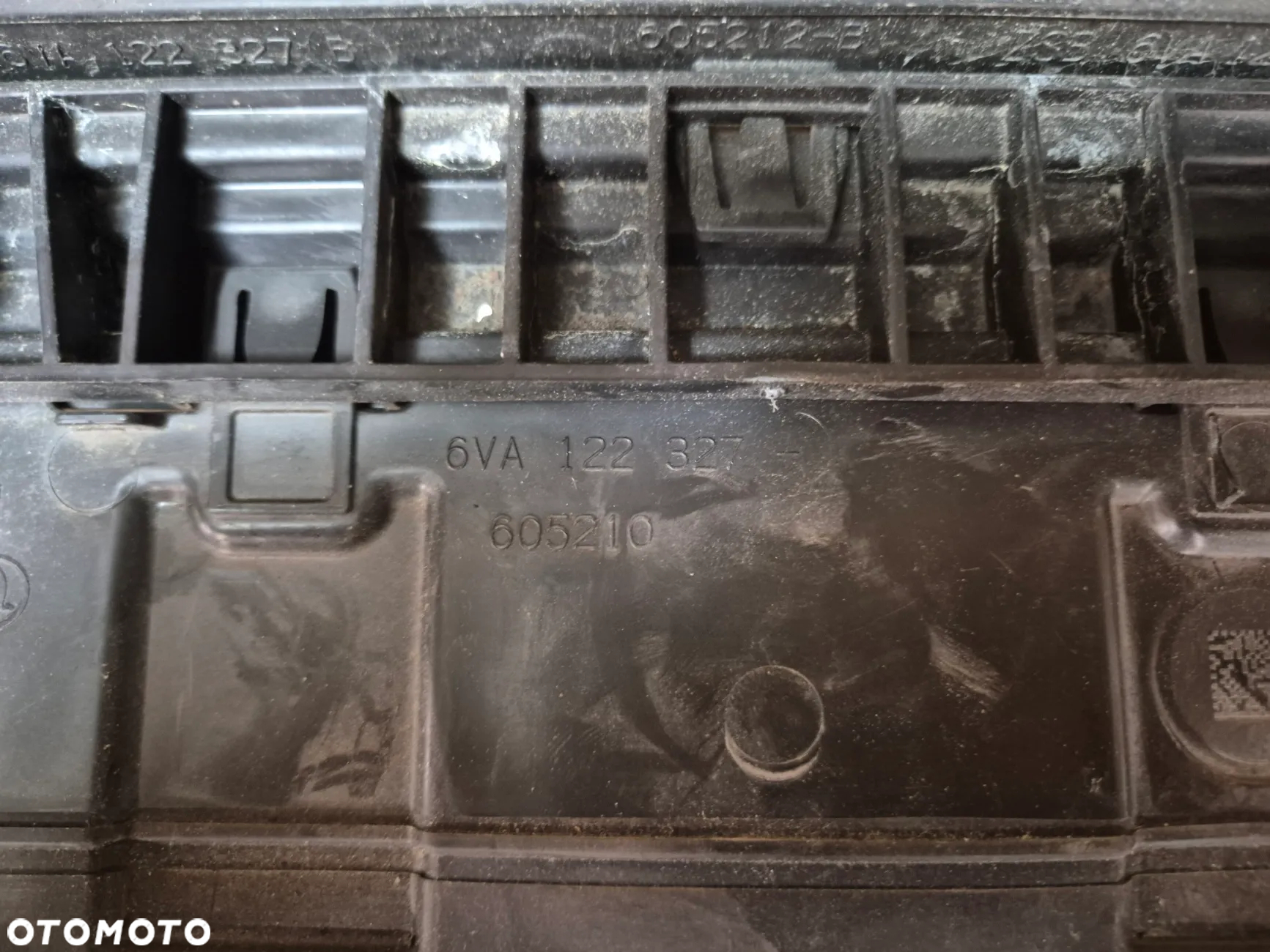 Żaluzja kierownica powietrza VW Polo MK6 2Q0122323A 6VA971277 6VA122327 6VA122921 6VA122327B - 5